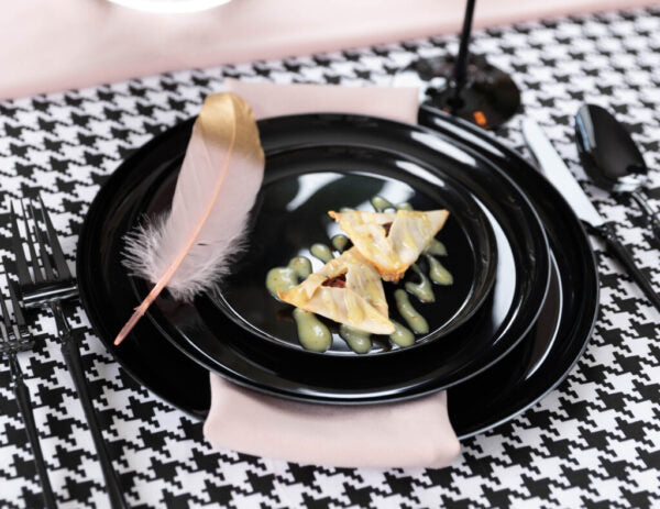 Edge Collection Black Plates