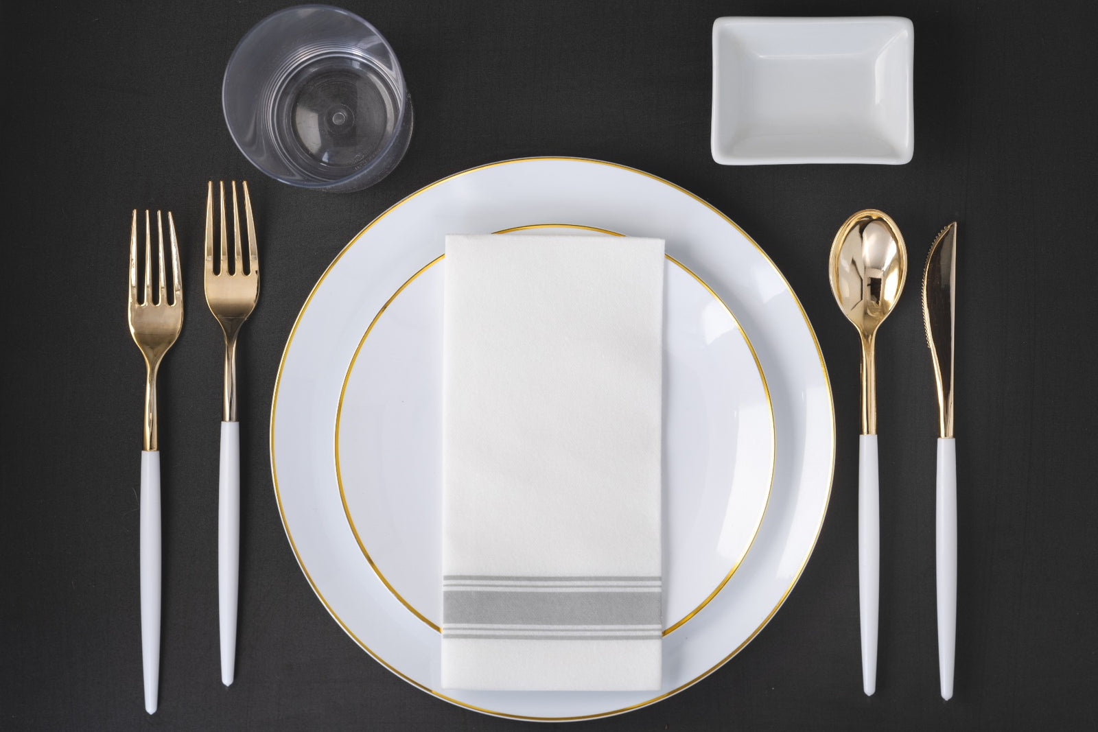 Trendables White/Gold Cutlery (20 Count)